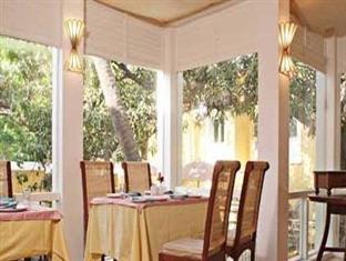 Hotel Du Parc Пондичери Екстериор снимка