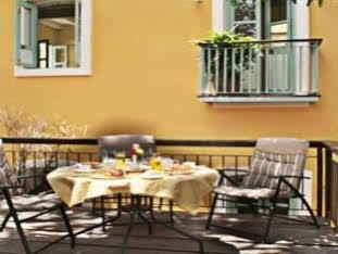 Hotel Du Parc Пондичери Екстериор снимка
